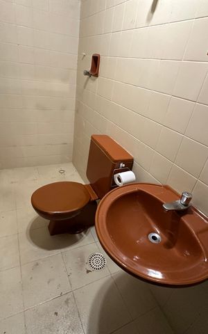 Apartamento para alugar com 300m², 4 quartos e 3 vagas Apartamento para alugar com 300m², 4 quartos e 3 vagasBanheiro de serviço