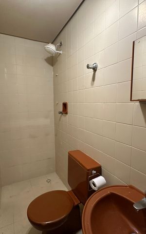 Apartamento para alugar com 300m², 4 quartos e 3 vagas Apartamento para alugar com 300m², 4 quartos e 3 vagasBanheiro de serviço