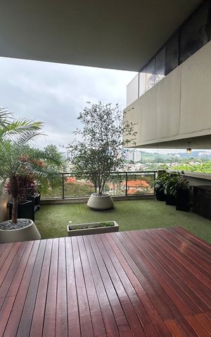Apartamento para alugar com 300m², 4 quartos e 3 vagas Apartamento para alugar com 300m², 4 quartos e 3 vagasVaranda