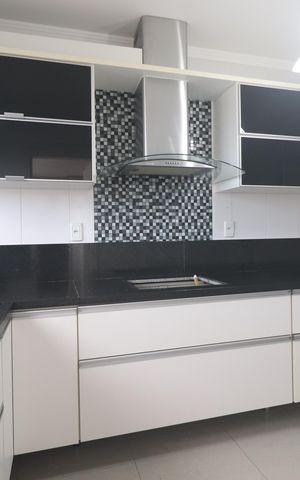 Apartamento à venda com 110m², 3 quartos e 2 vagasCozinha