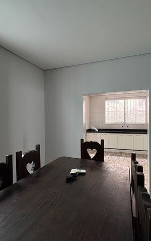 Casa à venda com 273m², 3 quartos e 5 vagas Casa à venda com 273m², 3 quartos e 5 vagasCopa