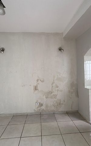 Casa à venda com 273m², 3 quartos e 5 vagas Casa à venda com 273m², 3 quartos e 5 vagasSala da Edícula