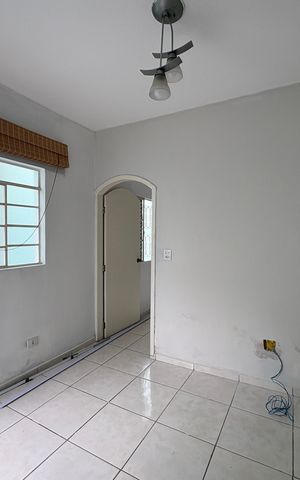 Casa à venda com 273m², 3 quartos e 5 vagas Casa à venda com 273m², 3 quartos e 5 vagasSala da Edícula