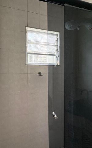 Casa à venda com 273m², 3 quartos e 5 vagas Casa à venda com 273m², 3 quartos e 5 vagasBanheiro da Edícula
