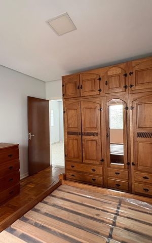 Casa à venda com 273m², 3 quartos e 5 vagas Casa à venda com 273m², 3 quartos e 5 vagasQuarto 2