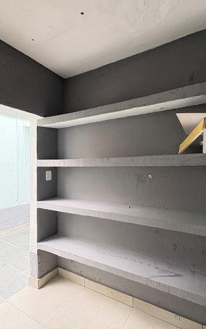Casa à venda com 273m², 3 quartos e 5 vagas Casa à venda com 273m², 3 quartos e 5 vagasÁrea de Serviço