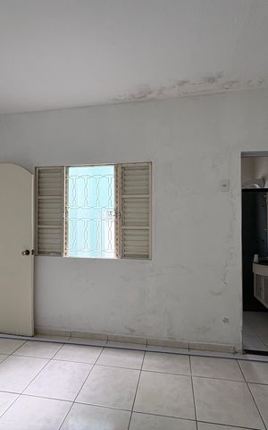 Casa à venda com 273m², 3 quartos e 5 vagas Casa à venda com 273m², 3 quartos e 5 vagasQuarto da Edícula