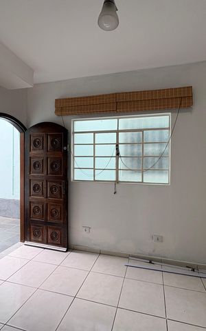 Casa à venda com 273m², 3 quartos e 5 vagas Casa à venda com 273m², 3 quartos e 5 vagasSala da Edícula