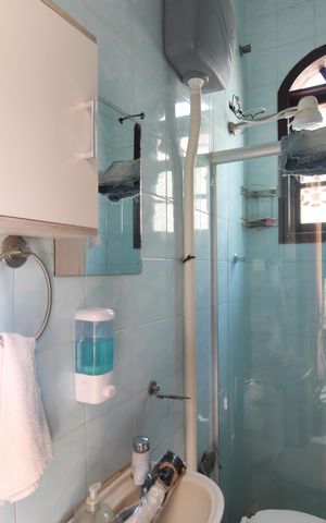 Casa à venda com 380m², 3 quartos e 3 vagasQuintal - Banheiro