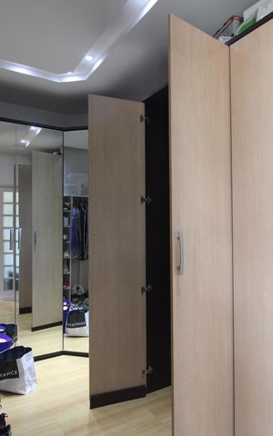 Casa à venda com 380m², 3 quartos e 3 vagasSuíte 2 - Closet, entrada para o banheiro