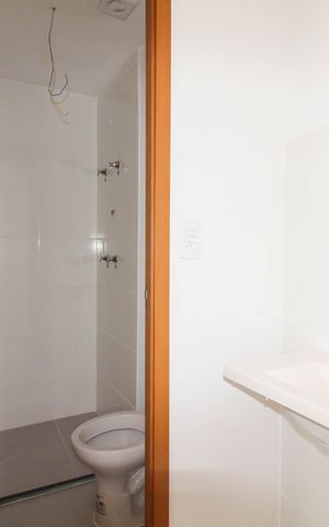 Apartamento à venda com 45m², 2 quartos e 1 vaga Apartamento à venda com 45m², 2 quartos e 1 vagaBanheiro