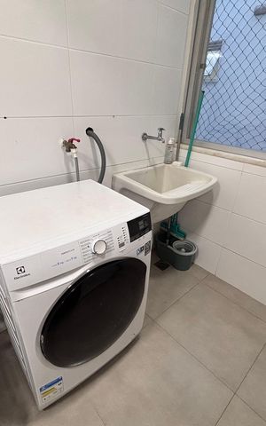 Apartamento à venda com 188m², 3 quartos e 2 vagas Apartamento à venda com 188m², 3 quartos e 2 vagasÁrea de Serviço