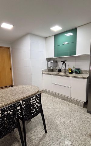 Apartamento à venda com 188m², 3 quartos e 2 vagas Apartamento à venda com 188m², 3 quartos e 2 vagasCozinha