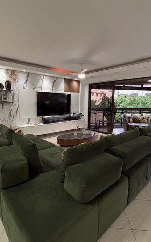 Apartamento à venda com 188m², 3 quartos e 2 vagas Apartamento à venda com 188m², 3 quartos e 2 vagasSala