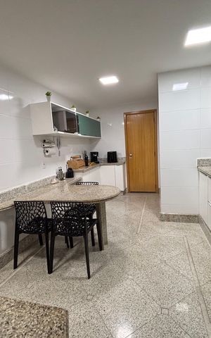 Apartamento à venda com 188m², 3 quartos e 2 vagas Apartamento à venda com 188m², 3 quartos e 2 vagasCozinha