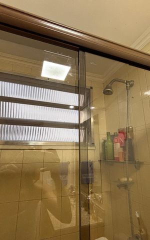 Apartamento à venda com 188m², 3 quartos e 2 vagas Apartamento à venda com 188m², 3 quartos e 2 vagasBanheiro
