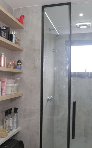 Apartamento à venda com 42m², 2 quartos e 1 vaga Apartamento à venda com 42m², 2 quartos e 1 vagaBanheiro