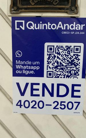 Casa à venda com 300m², 3 quartos e 3 vagas Casa à venda com 300m², 3 quartos e 3 vagasPlaquinha