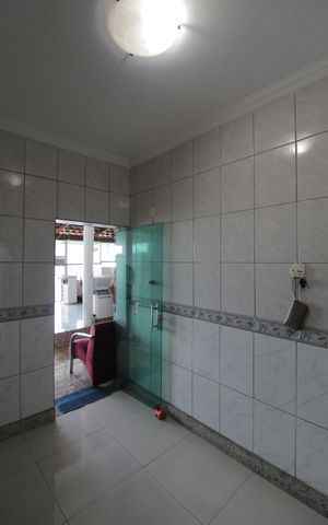 Casa à venda com 450m², 4 quartos e 7 vagasCopa