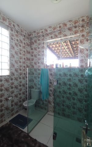Casa à venda com 450m², 4 quartos e 7 vagasBanheiro da Suite 3