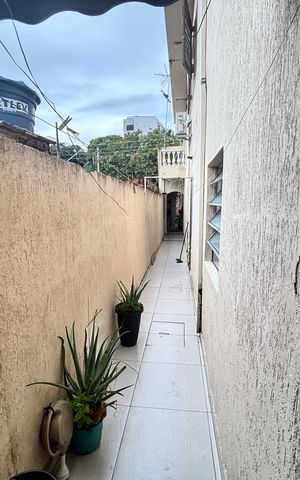 Casa à venda com 59m², 4 quartos e 2 vagasCorredor 