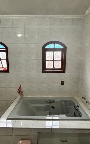 Casa à venda com 59m², 4 quartos e 2 vagasBanheiro 1