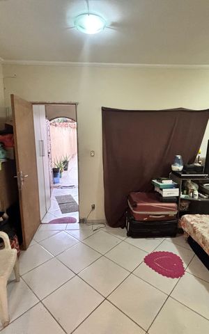 Casa à venda com 59m², 4 quartos e 2 vagasQuarto 4