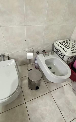 Casa à venda com 59m², 4 quartos e 2 vagasBanheiro 1