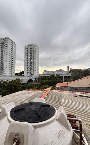 Casa à venda com 59m², 4 quartos e 2 vagasVista da Rua
