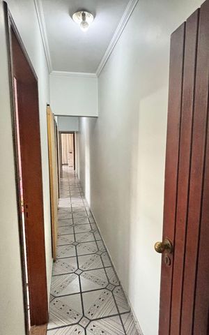 Casa à venda com 59m², 4 quartos e 2 vagasCorredor