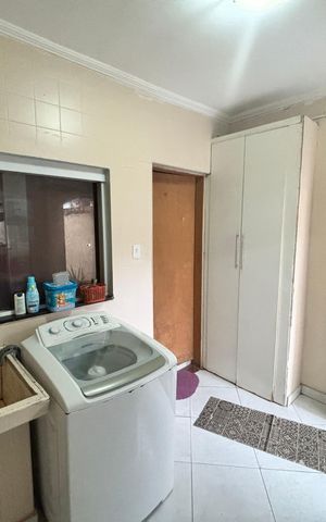 Casa à venda com 59m², 4 quartos e 2 vagasÁrea de Serviço
