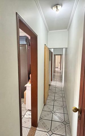 Casa à venda com 59m², 4 quartos e 2 vagasCorredor