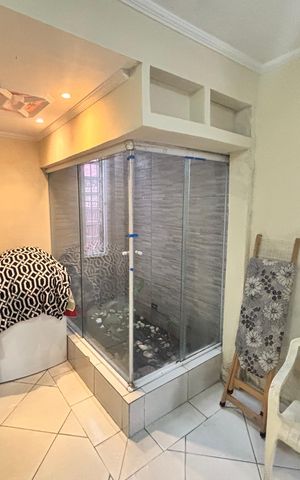 Casa à venda com 59m², 4 quartos e 2 vagasQuarto 4