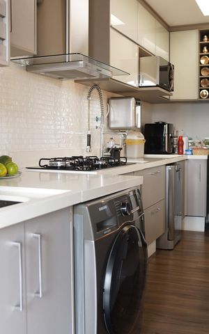 Apartamento à venda com 64m², 2 quartos e 1 vagaCozinha - Armários