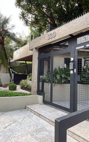 Apartamento à venda com 601m², 4 quartos e 4 vagasFachada da portaria