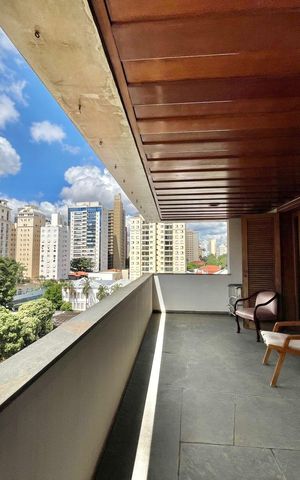 Apartamento à venda com 601m², 4 quartos e 4 vagasSacada das Suítes