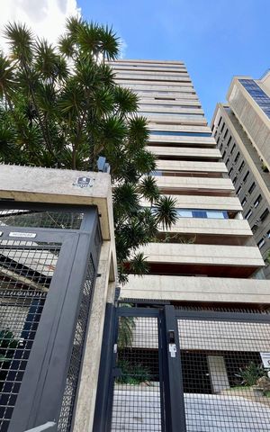 Apartamento à venda com 601m², 4 quartos e 4 vagasFachada do Prédio