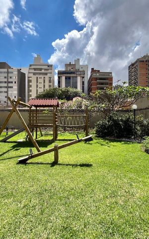 Apartamento à venda com 601m², 4 quartos e 4 vagasÁrea comum - Playground