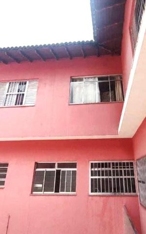 Casa à venda com 250m², 6 quartos e 6 vagasÁrea de serviço