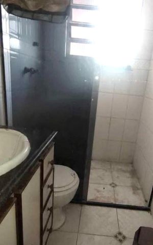 Casa à venda com 250m², 6 quartos e 6 vagasBanheiro