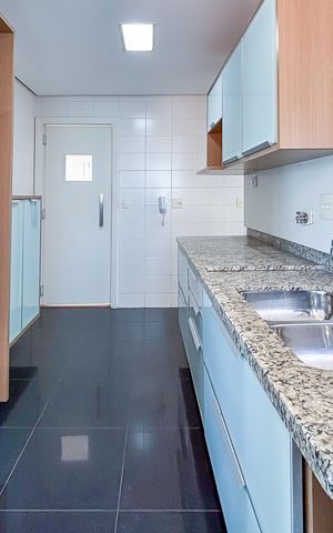 Apartamento à venda com 157m², 3 quartos e 4 vagas