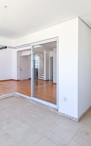 Apartamento à venda com 157m², 3 quartos e 4 vagas