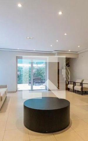Apartamento à venda com 157m², 3 quartos e 4 vagas