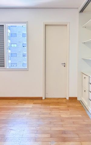 Apartamento à venda com 157m², 3 quartos e 4 vagas