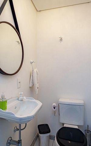 Apartamento à venda com 70m², 1 quarto e 2 vagas Apartamento à venda com 70m², 1 quarto e 2 vagasLavabo