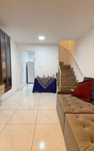 Casa à venda com 93m², 3 quartos e 1 vaga Casa à venda com 93m², 3 quartos e 1 vagaSala