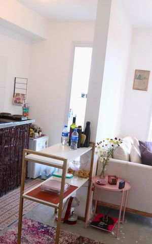 Apartamento à venda com 44m², 2 quartos e 1 vaga Apartamento à venda com 44m², 2 quartos e 1 vagaSala