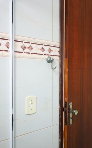 Casa à venda com 93m², 2 quartos e 2 vagasBanheiro 2 - Suíte 2