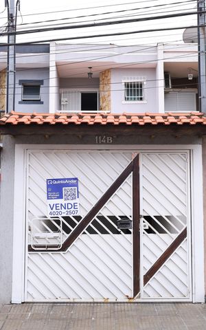 Casa à venda com 93m², 2 quartos e 2 vagasPlaca instalada no portão - Código da placa: WYNY-1098