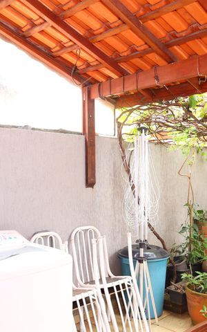 Casa à venda com 93m², 2 quartos e 2 vagasQuintal e Área da churrasqueira